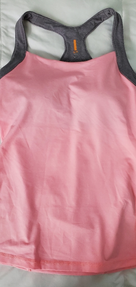 Athletic tank top w built in bra size S